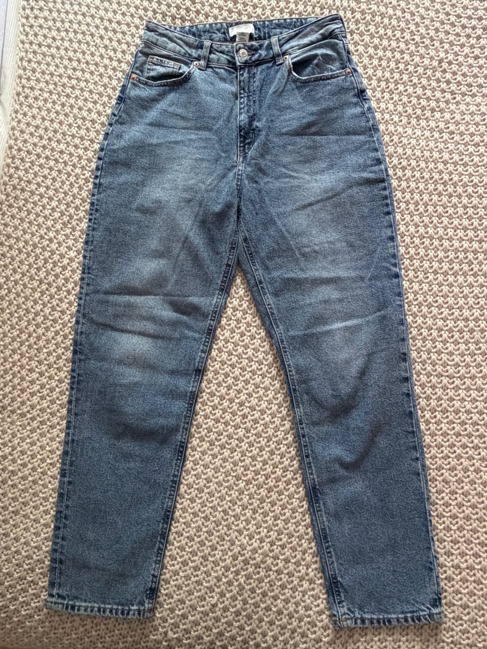 H&M Women's Cropped High-Rise Blue Jeans